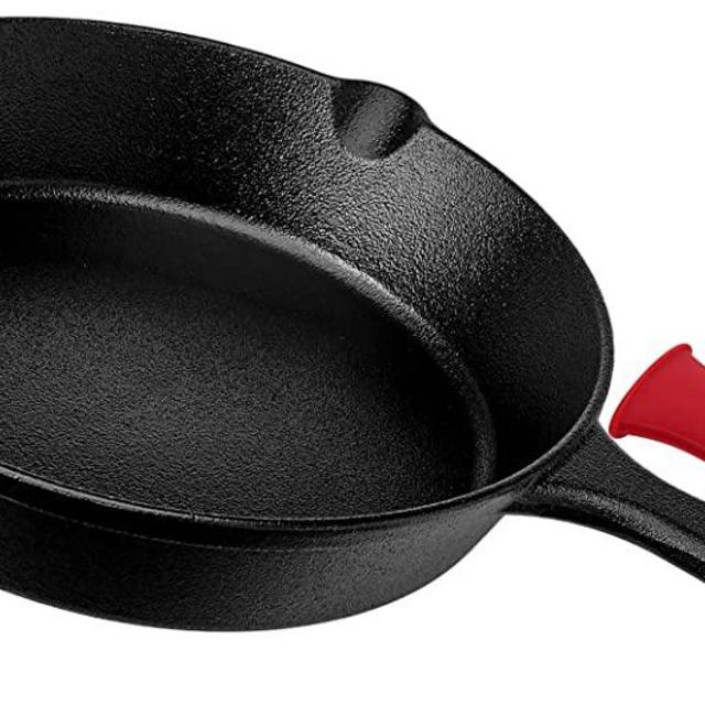 Pre-Seasoned Cast Iron Skillet w/Handle Cover, Oven Safe Cookware | Heat-Resistant Holder | Indoor and Outdoor Use | Grill, Stovetop, Induction Safe (10-Inch Skillet)