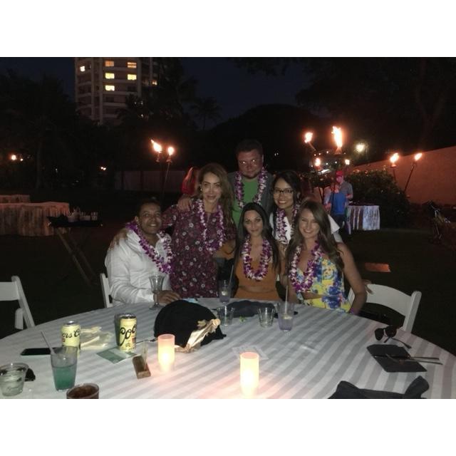 Kayla and Alexa go to Hawaii!