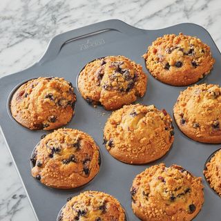 Pro-Release 12-Cup Muffin Pan