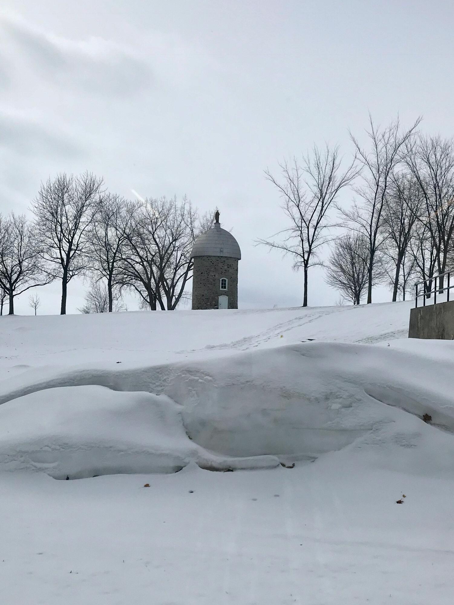 View from reception hall of the St-Joseph dome, won't be that much snow in Oct