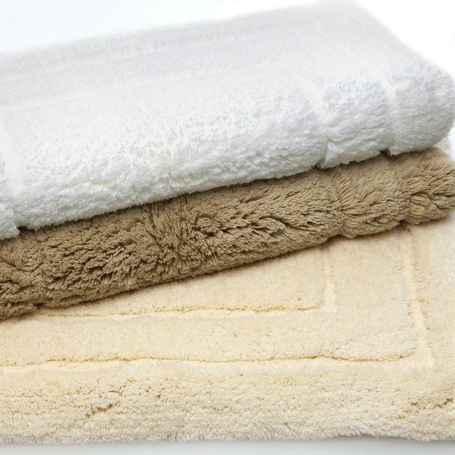 Abyss Caress Square Bath Rug, 23"