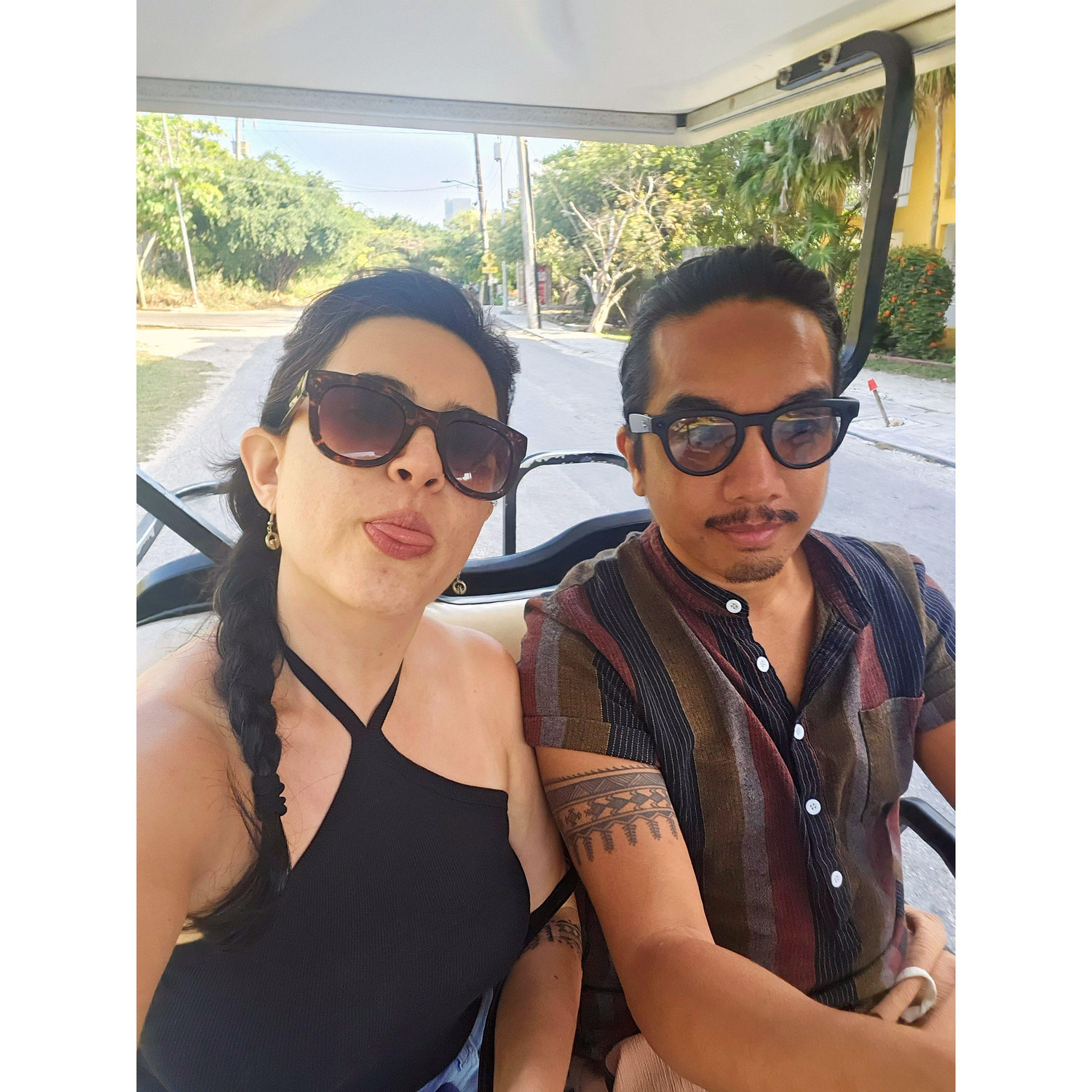 Driving around Isla Mujeres, Mexico in a golf cart (January 2024)