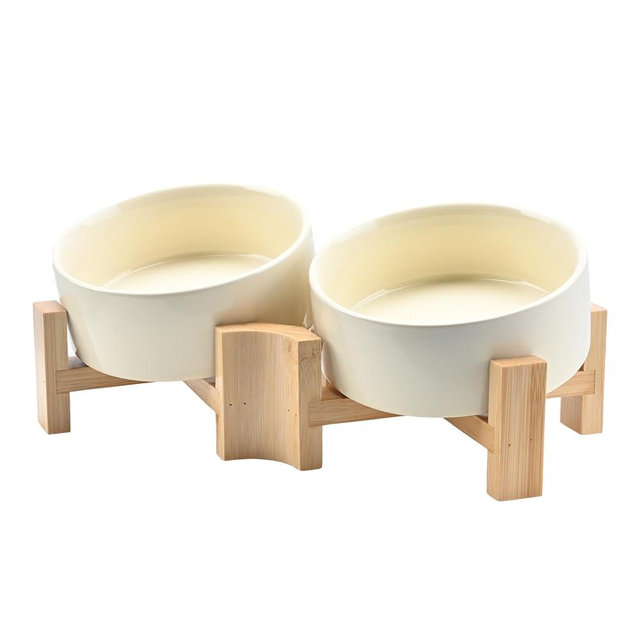 SPUNKYJUNKY 15° Slanted Ceramic Dog and Cat Bowl with Wooden Stand, Tilted Bulldog Food and Water Bowl No Slip Non-Spill for Cats Medium Dogs Big Face Pets 13.5 OZ (1.7 Cups, Beige × 2)