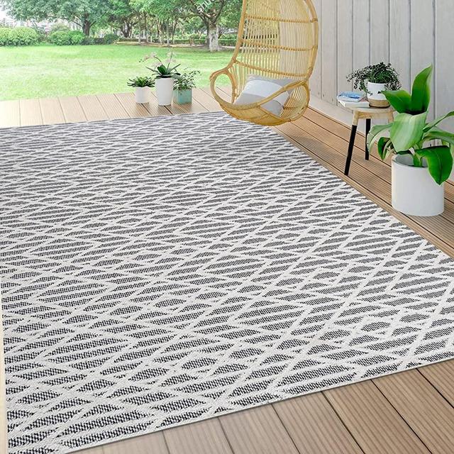 JONATHAN Y Ararat High-Low Pile Moroccan Diamond Modern Indoor/Outdoor Black/Ivory 4 ft. x 6 ft. Area Rug Bohemian, Casual, Transitional EasyCleaning,HighTraffic,LivingRoom,Backyard, Non Shedding