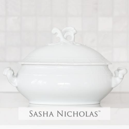 Uber-Lindsey Weave Covered Tureen SNW165