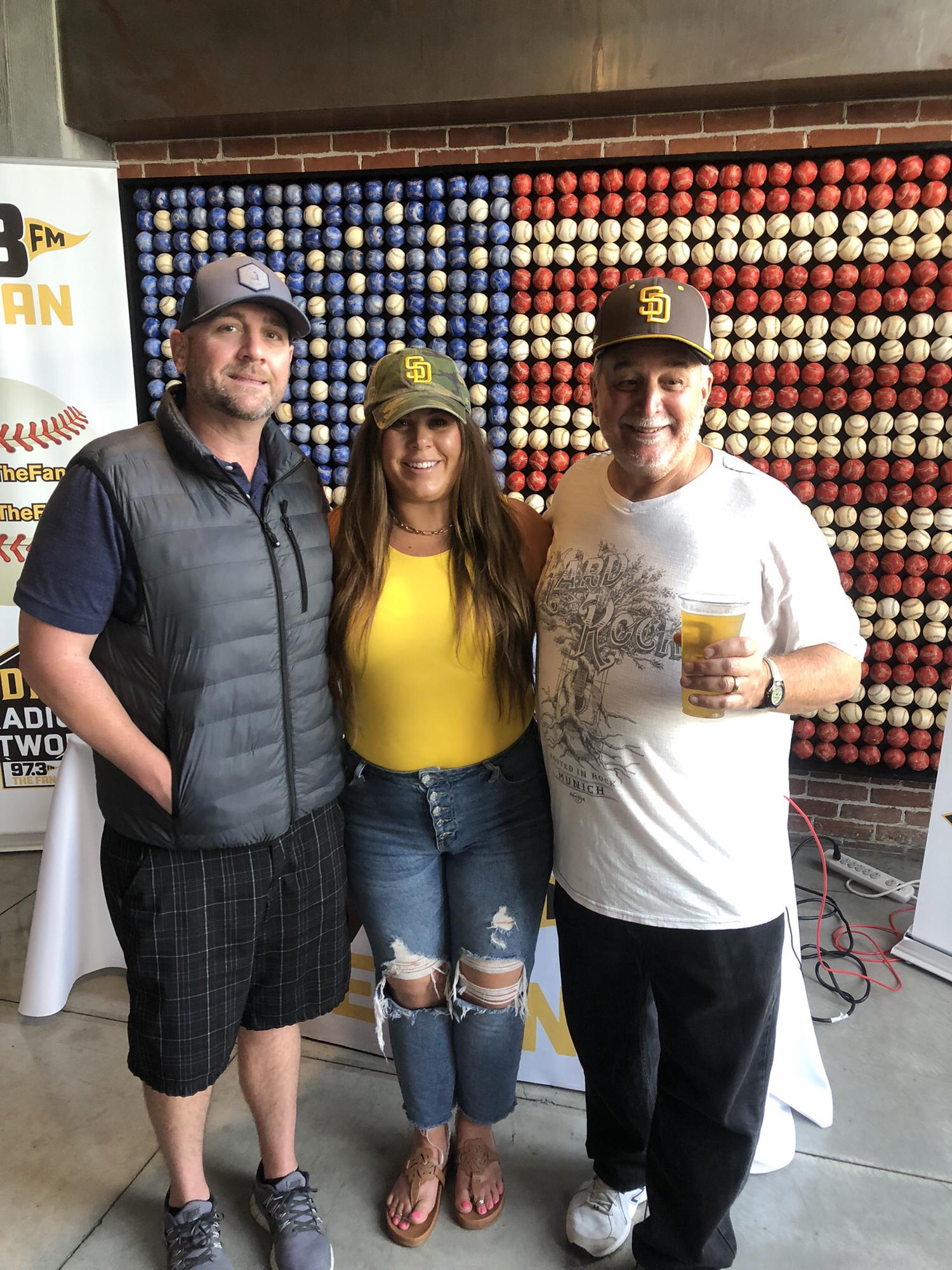 “ Free hat night “ with Mark Demich
