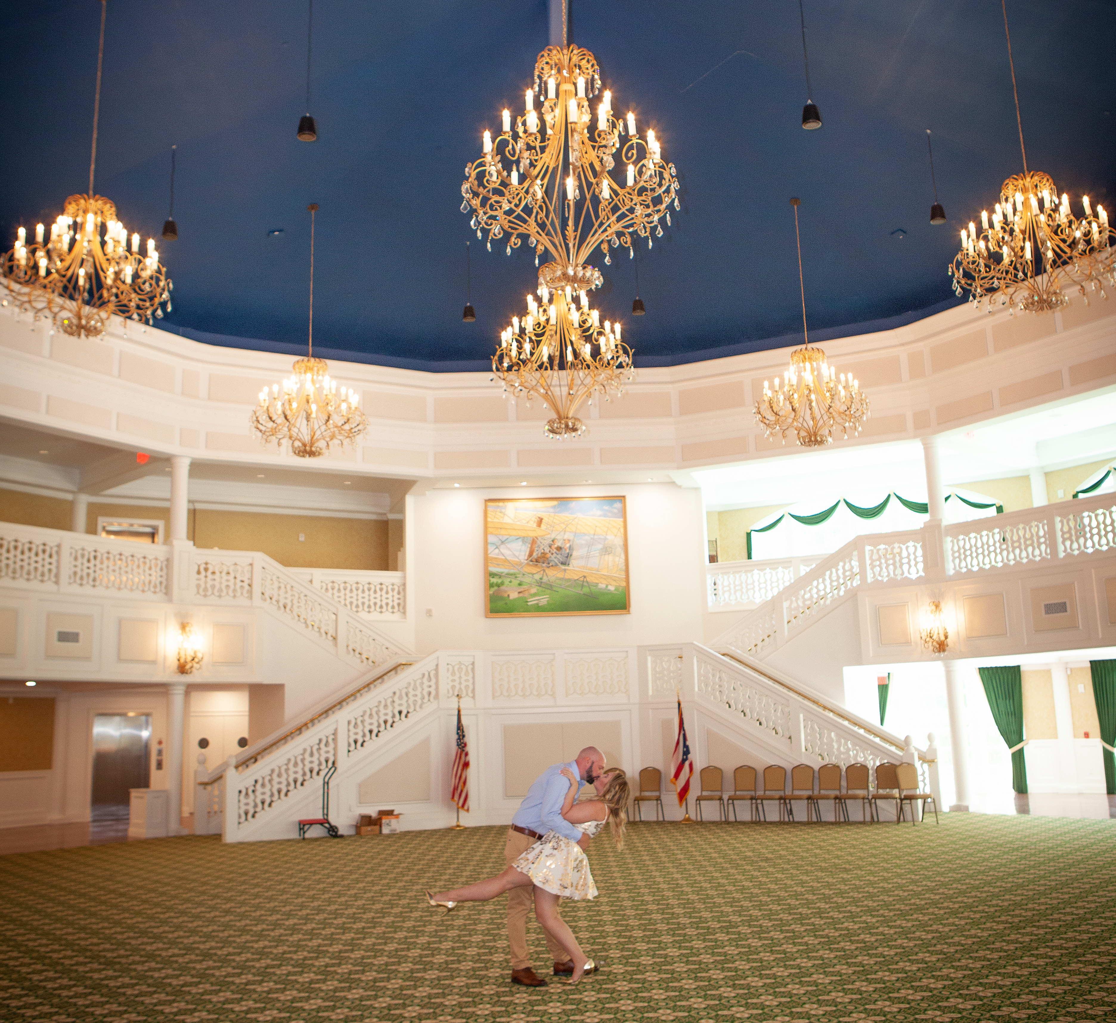The Wedding Website of Victoria Ridge and Daniel Raimondi