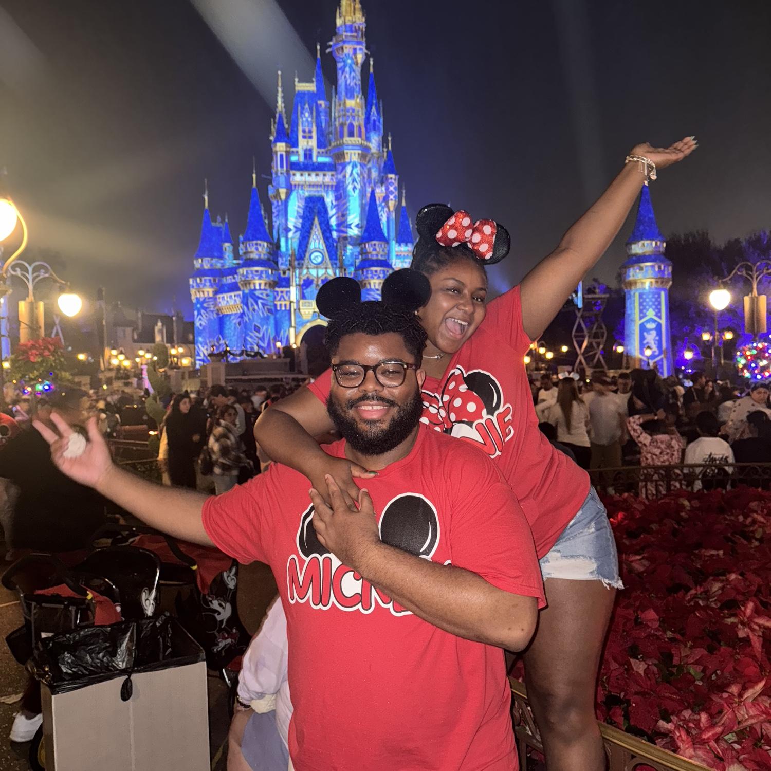 Walt Disney World
Celebrating Christmas