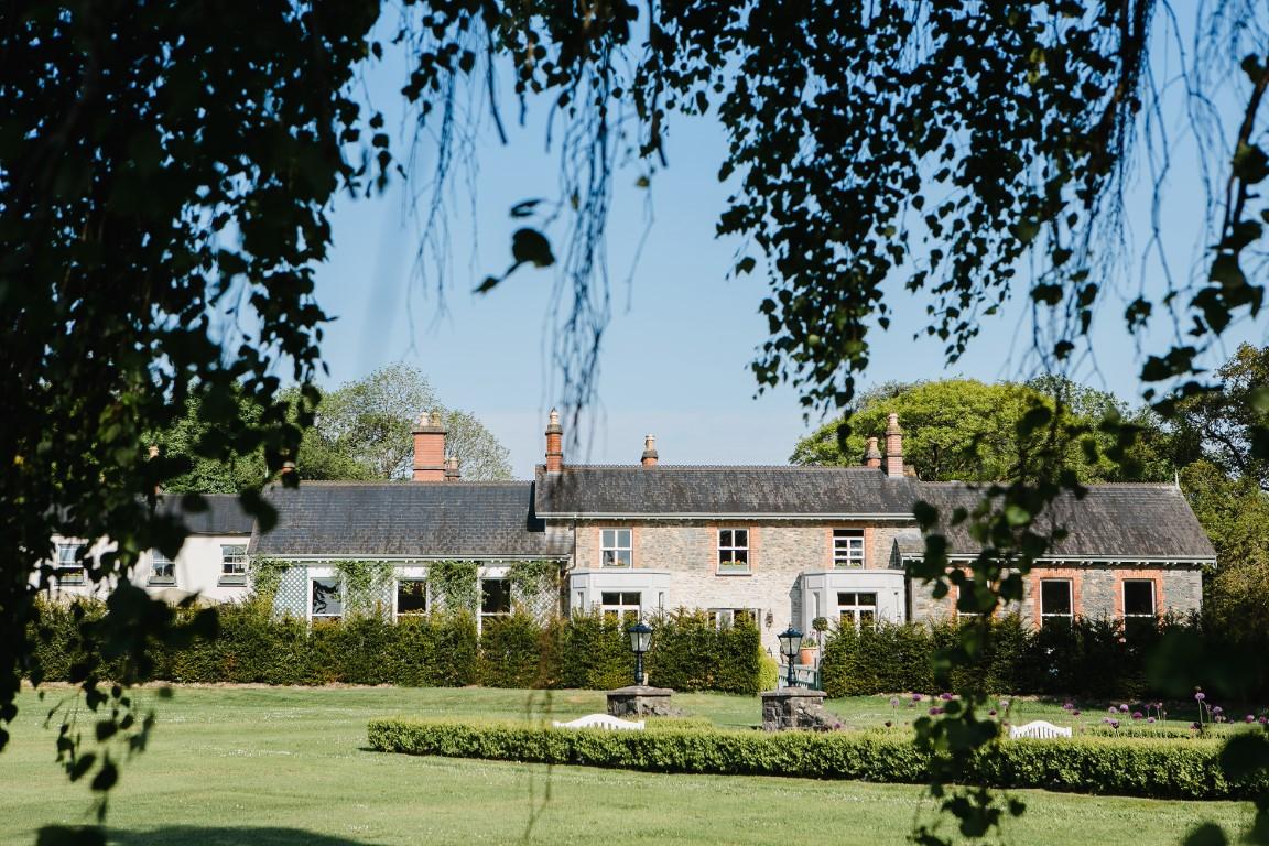 The Wedding Website of Keelin McGee and Neil Ryan