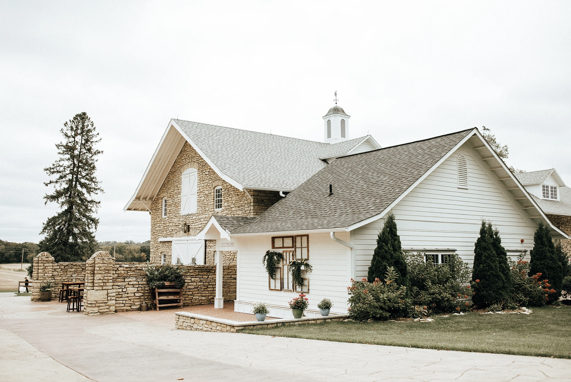 The Wedding Website of Lauren Schwartz and Thomas Carnaghi