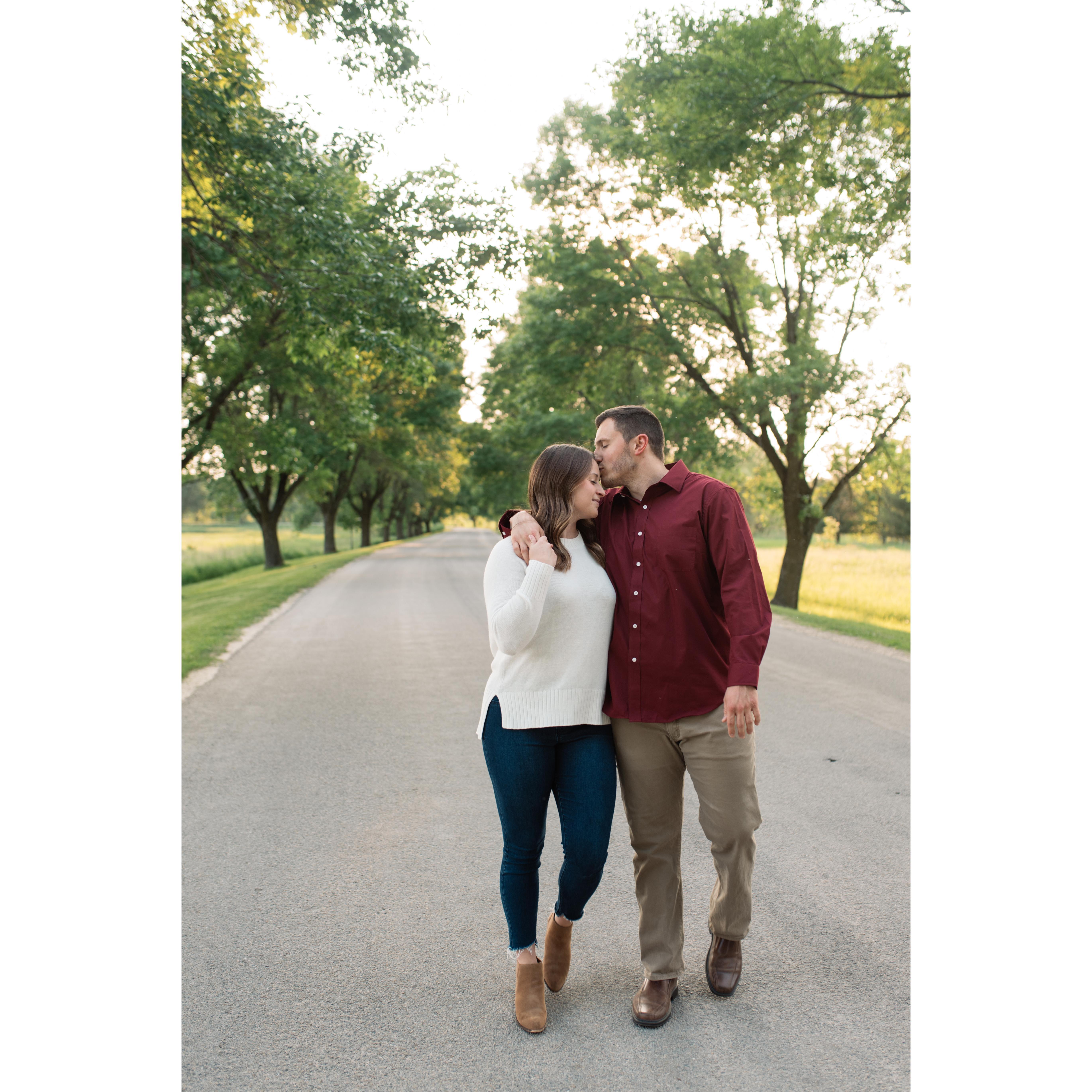 Engagement photos - Megan Lynn Creative - June 2019
