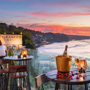 Romantic Oceanfront Dinner at El Kabron