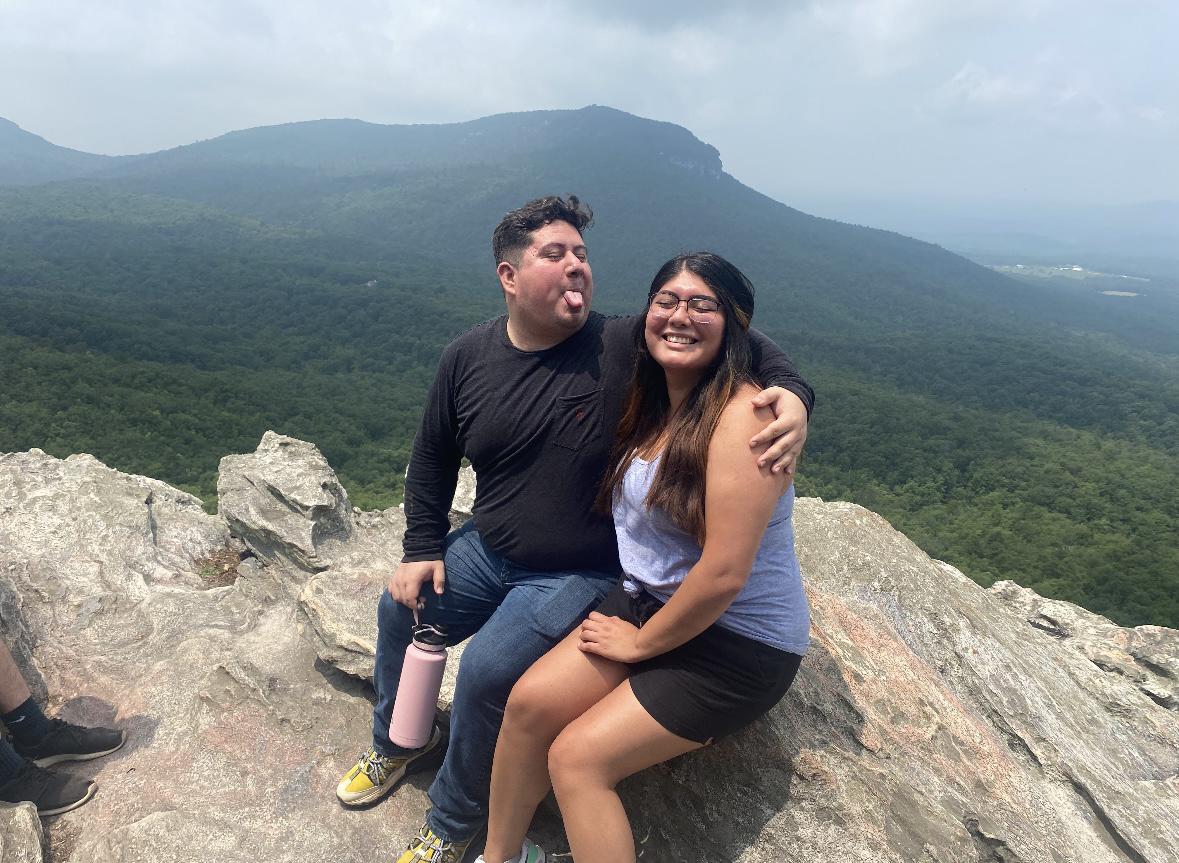 July 2021
Taking in the views and making memories, the best view was you. --------------------- julio 2021 Disfrutando de las vistas y creando recuerdos, la mejor vista eres tú.
Hanging Rock, NC.