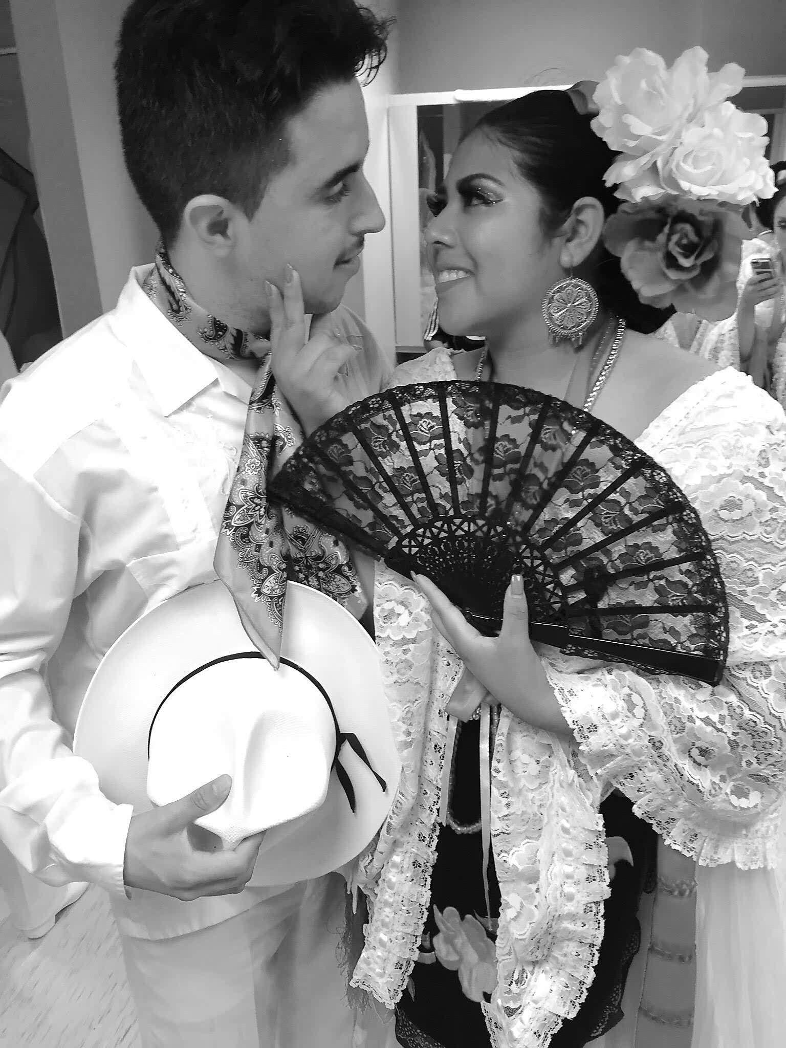 The Wedding Website of Vanessa Flores and Jairo Roman
