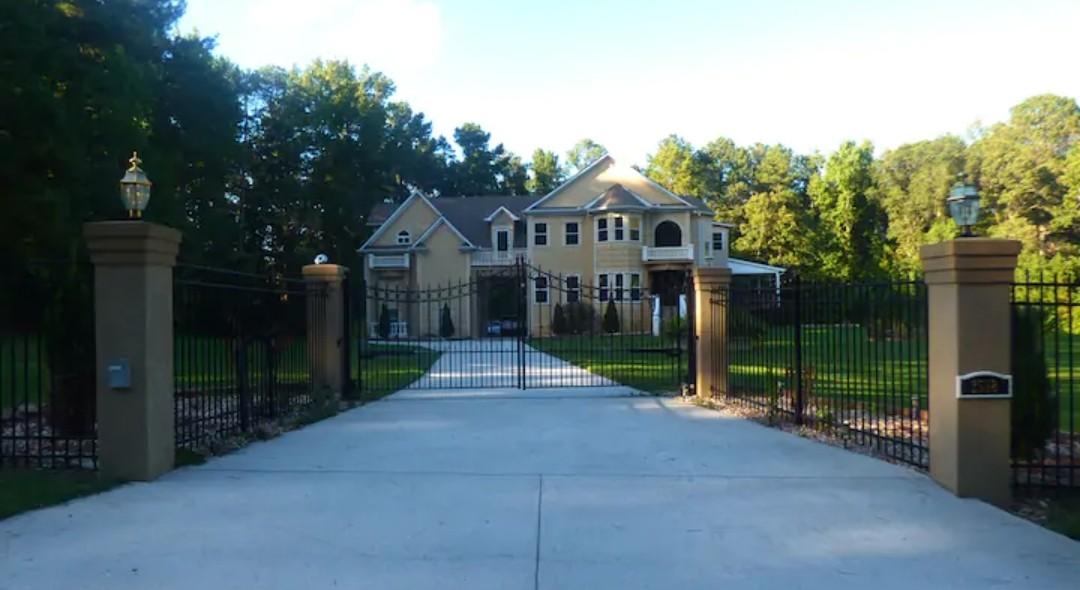 The Wedding Website of Yukie Knight and Lamar Bell