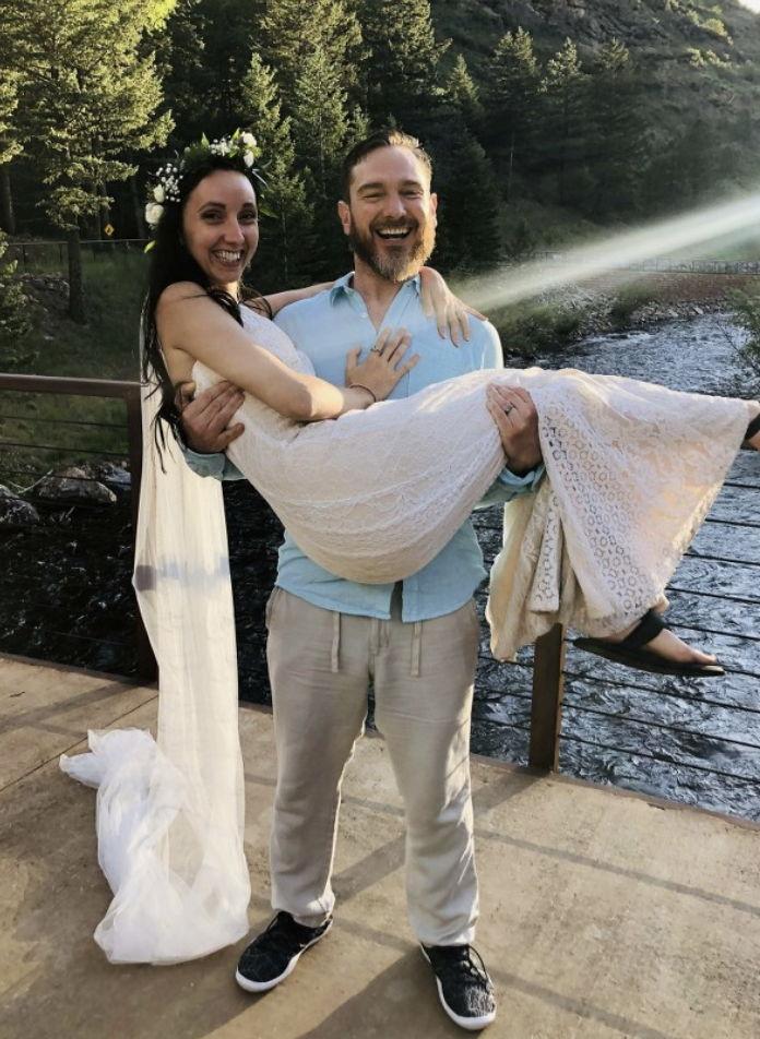 The Wedding Website of Samantha Reader and Christopher Lynch