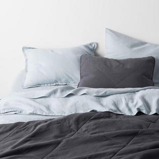 Linen Quilt