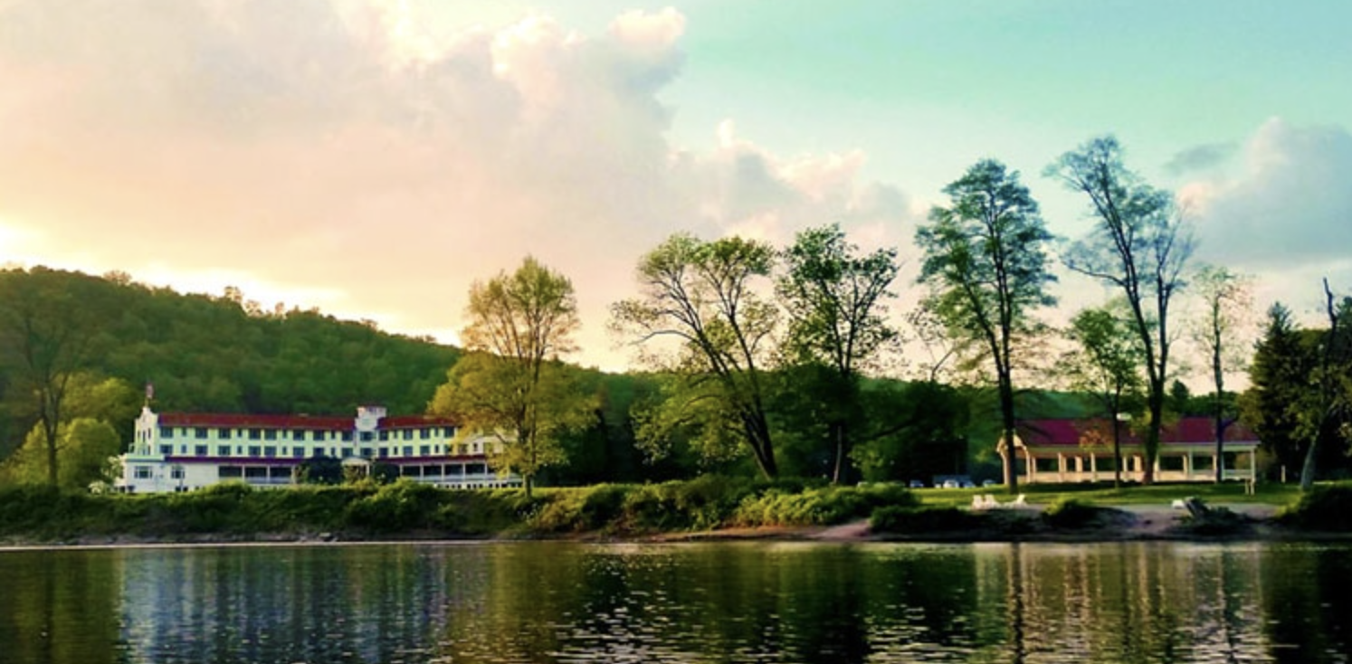 The Wedding Website of Genevieve Richardson and Richard Gash