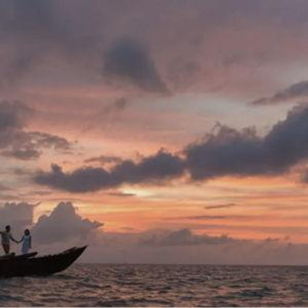 Private Cruise and Cliffside Dinner in Bali