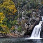 Linville Falls - Trail and Waterfall