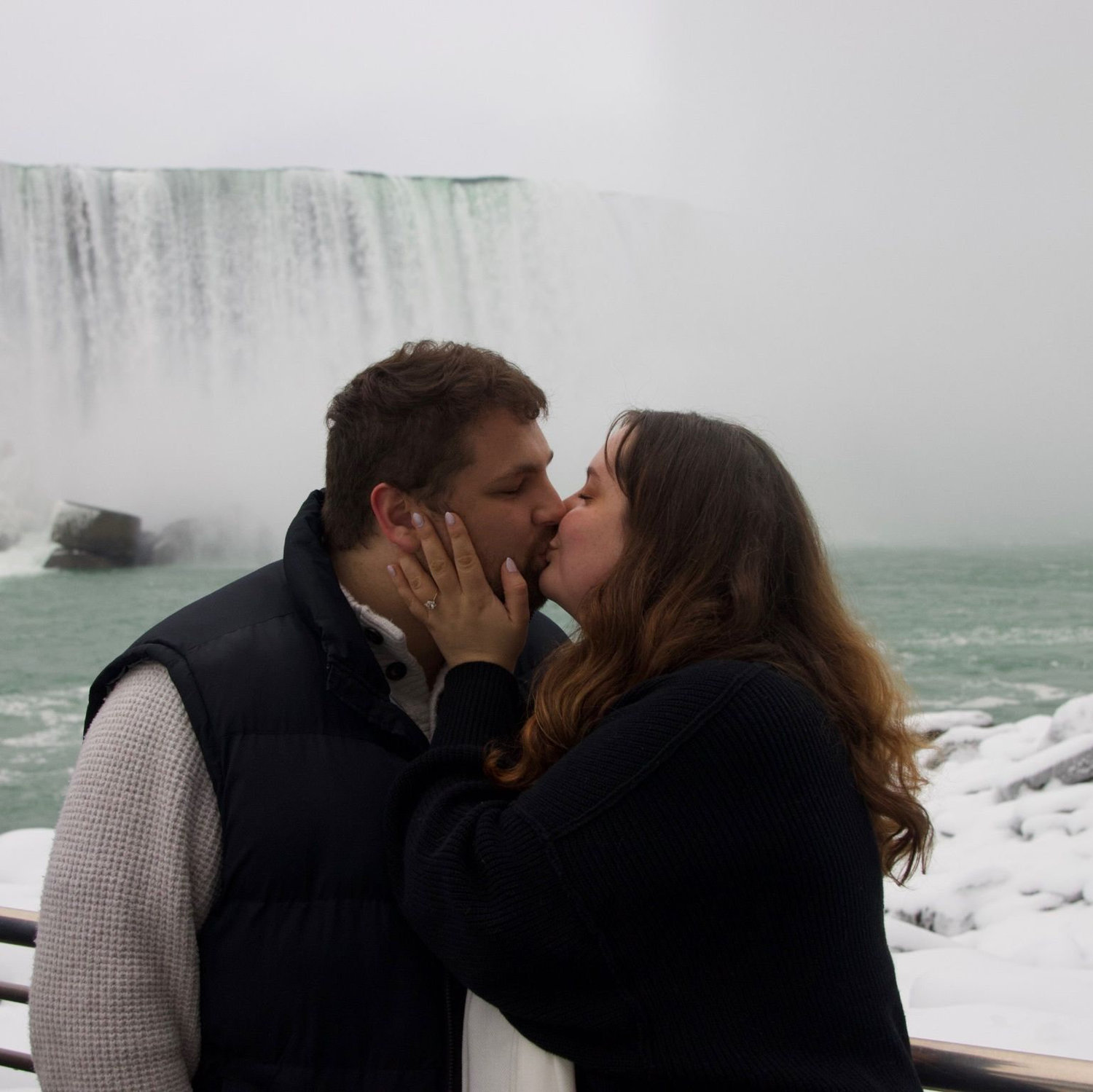 The proposal at Niagara Falls💍 (Taken by Dan, Bridesmaid Hayden’s husband)