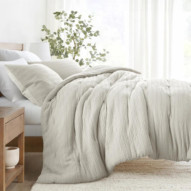 All-Season Comforters | Linens & Hutch