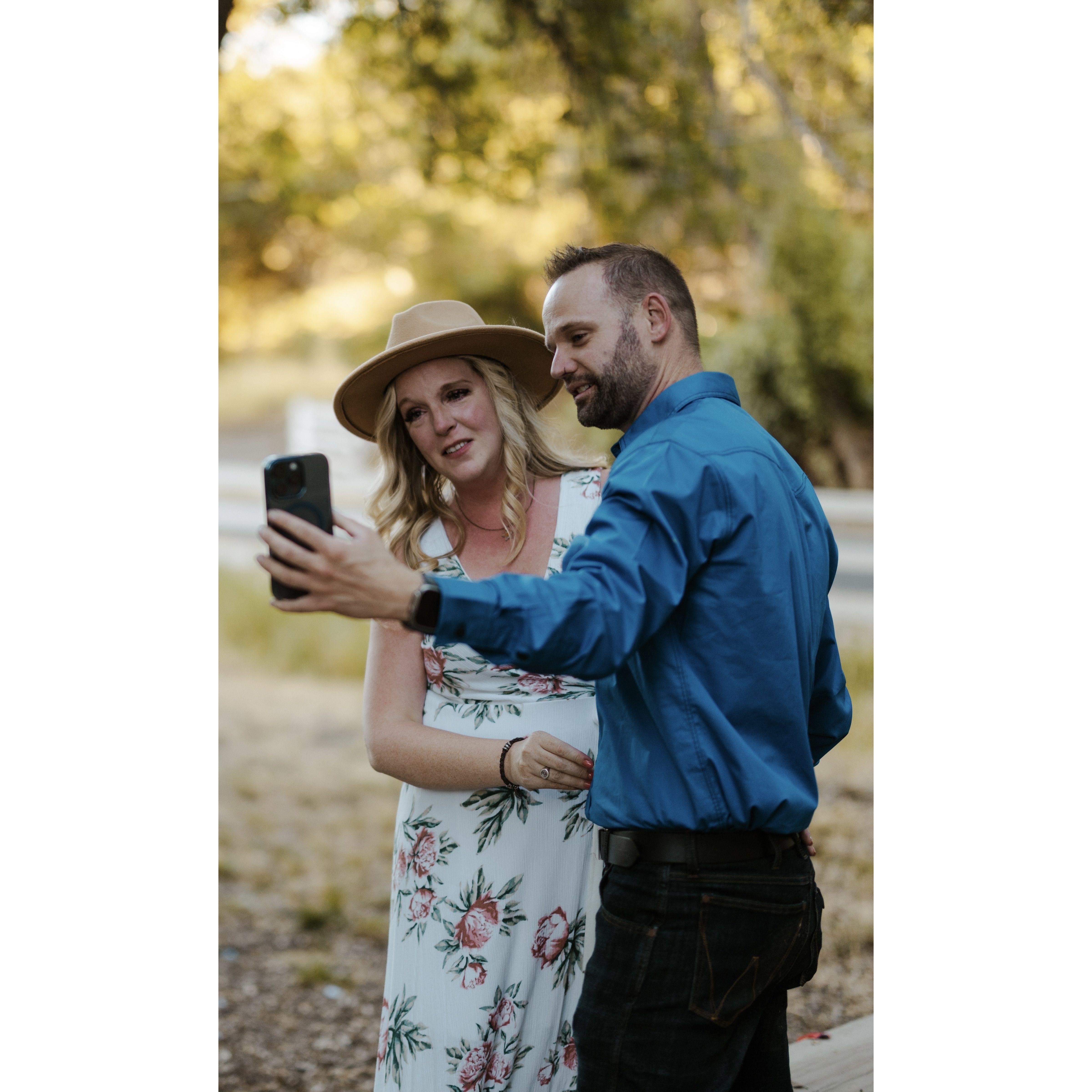 Justin made sure Ariel's Mom was included in the proposal, all the way from Tennessee.