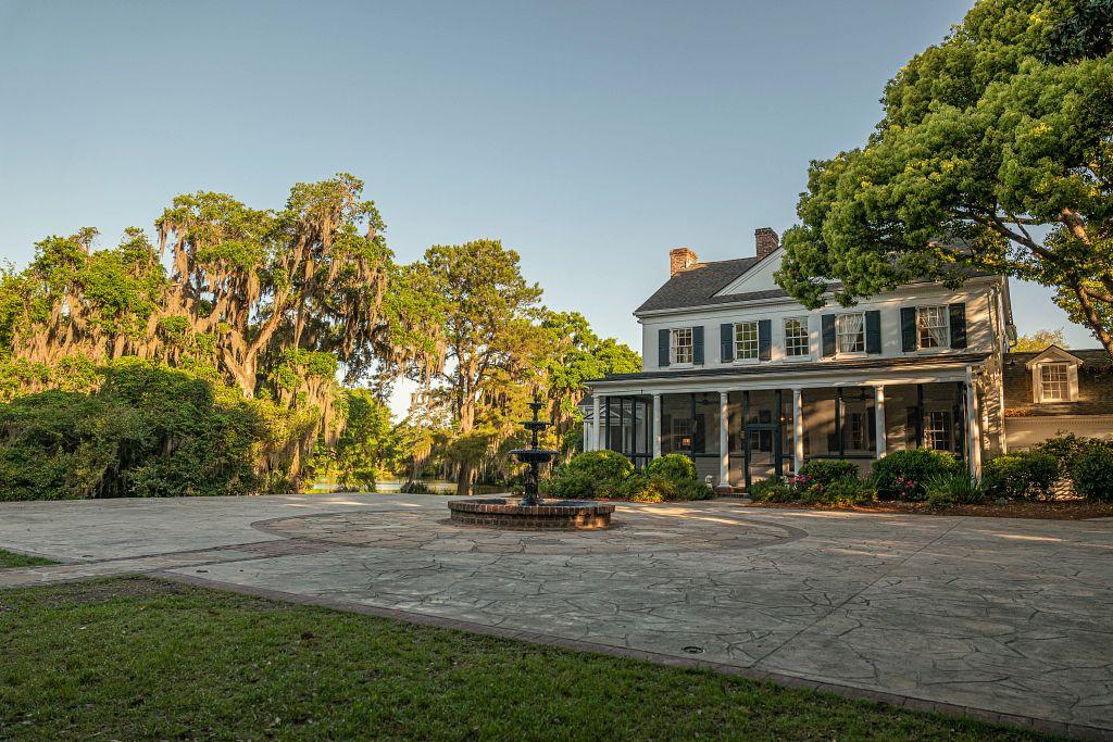 The Wedding Website of Morgan Spencer and David Renfrow