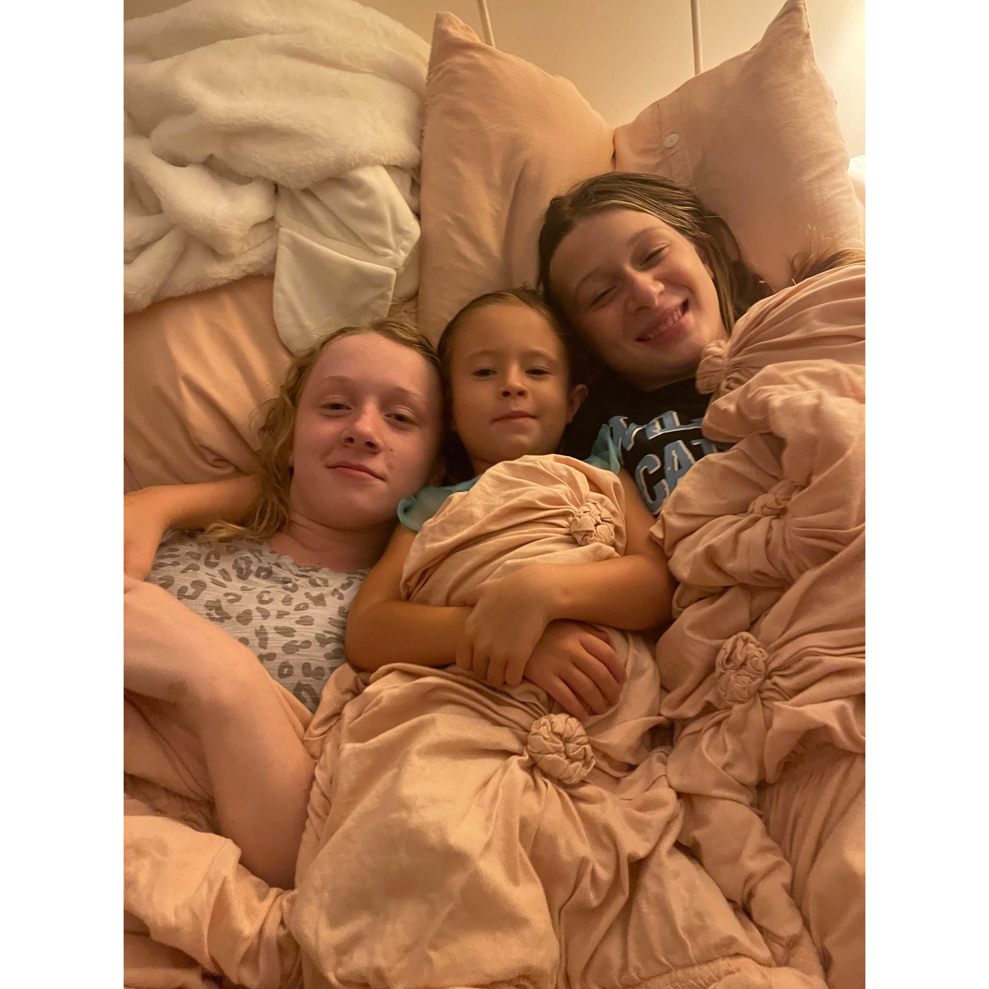 snuggly girls