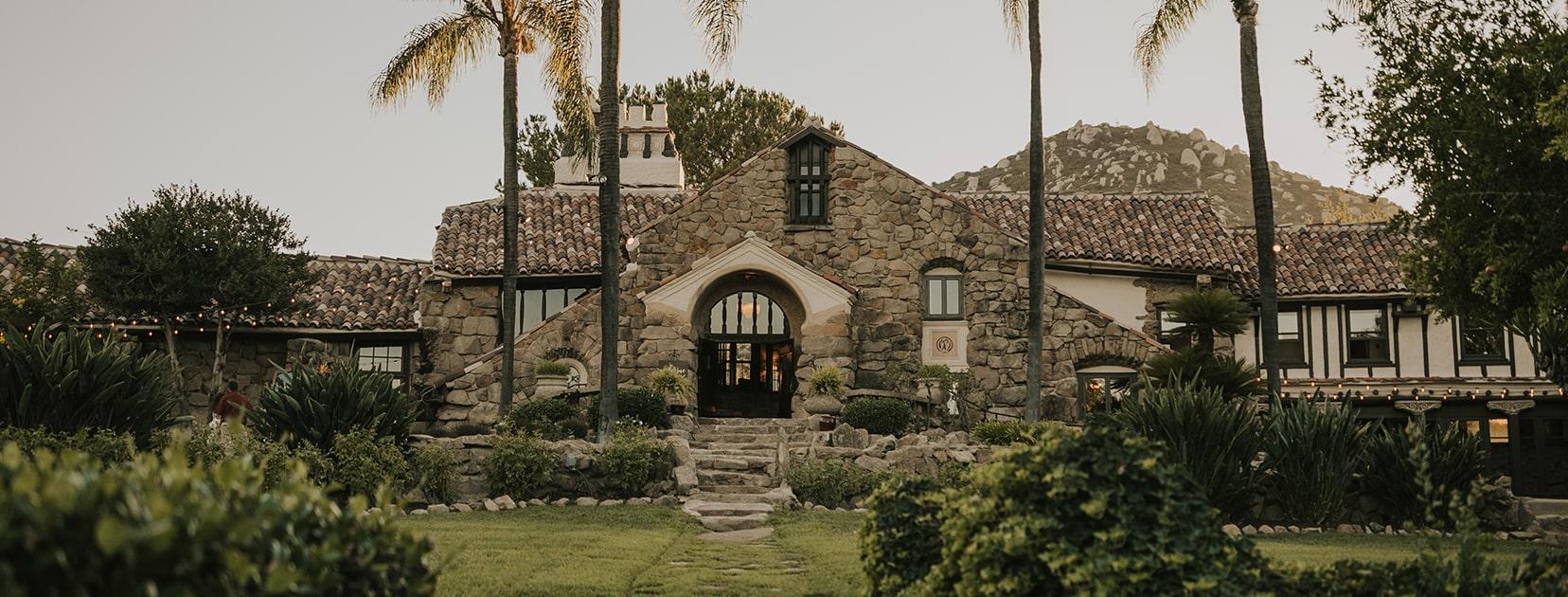 The Wedding Website of Reina Knowles and Colton Crosby