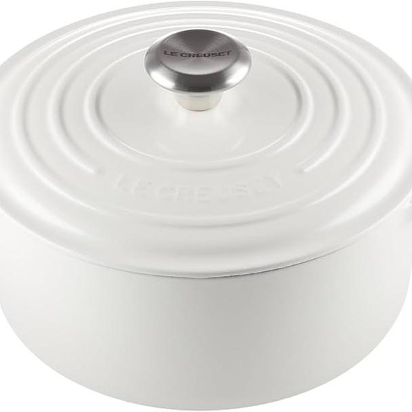 White Le Creuset Signature 5.5-qt. Round Enameled Cast Iron Dutch Oven with Stainless Steel Knob