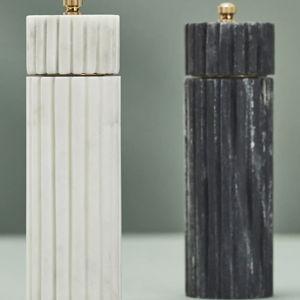 Ribbed Marble Grinder - Black