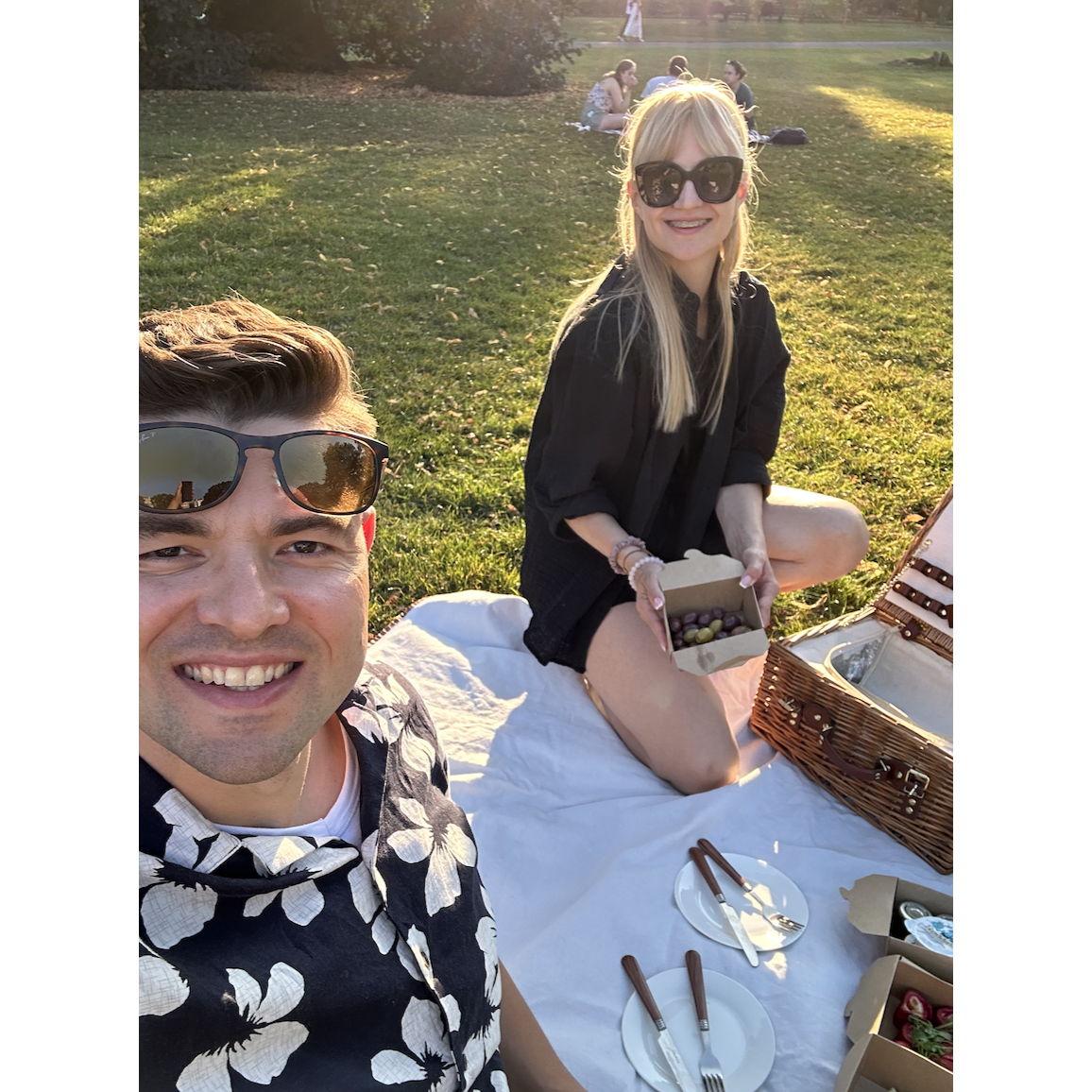 Picnic time in Regent's Park!