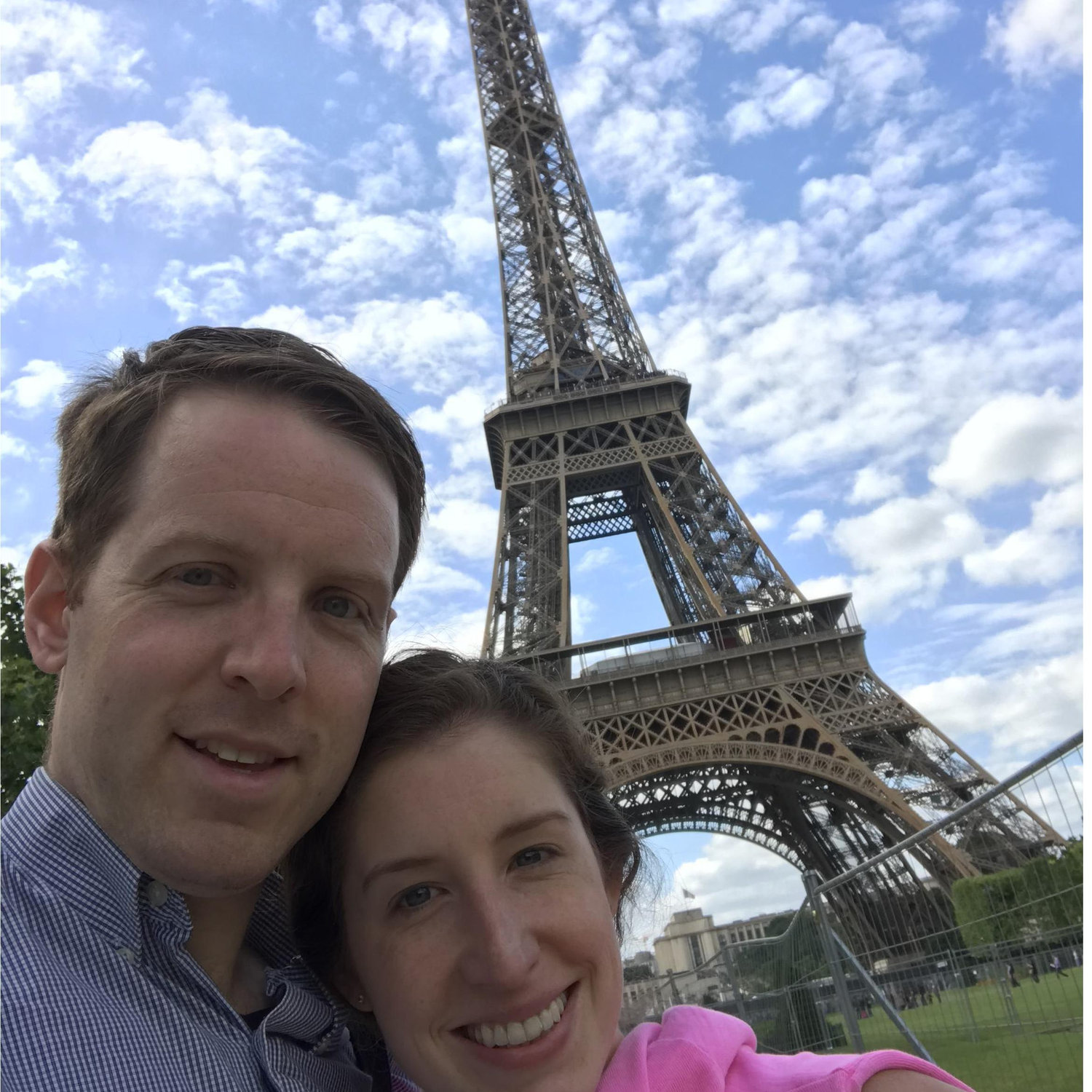 Lovebirds in Paris