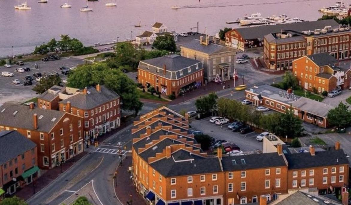 The Wedding Website of Gina Falzarano and Tyler Elkington