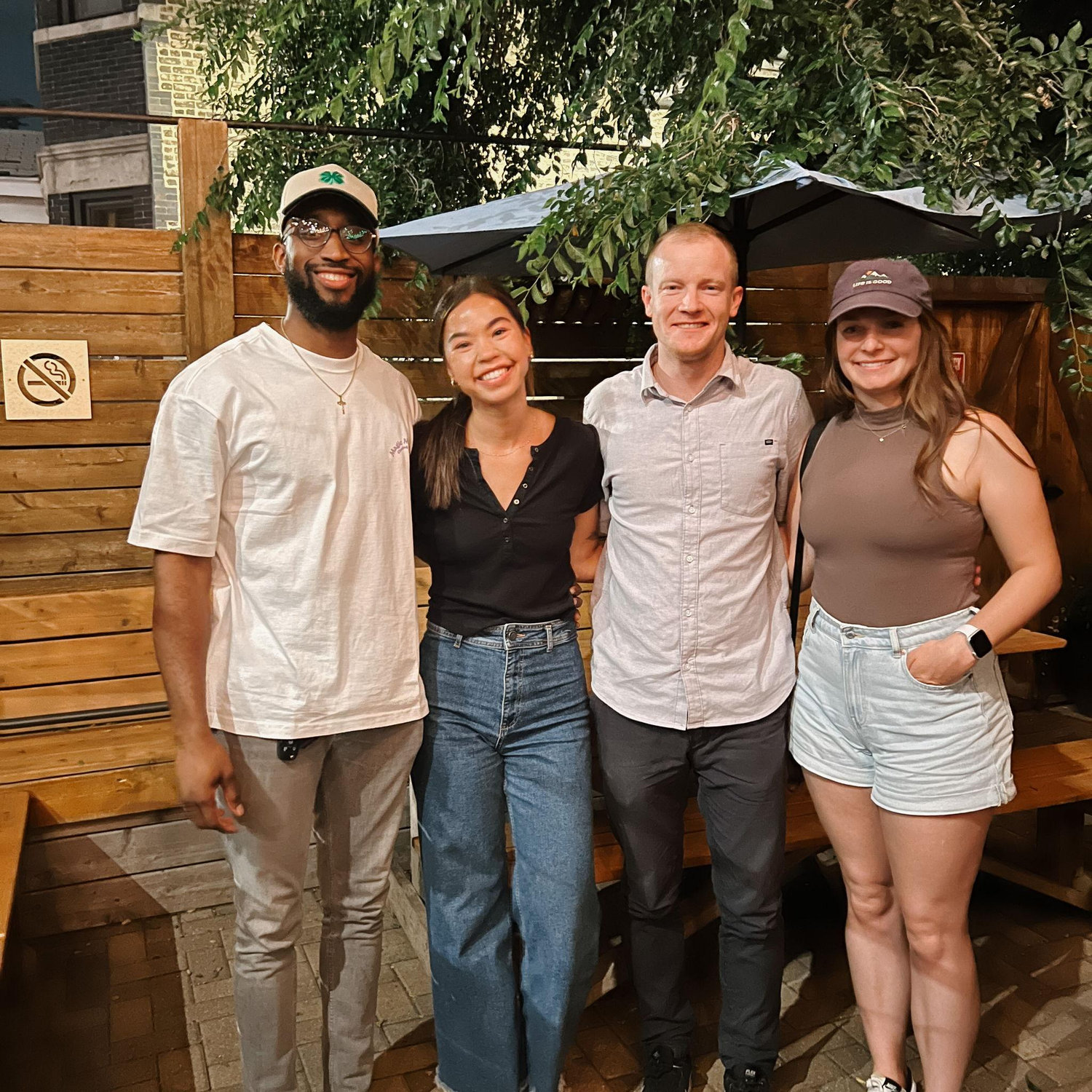 The day before JB officially asked KT to be his girlfriend, we met Paul & Sheryl! Sheryl texted Katie afterwards and said, "You have my blessing" 😌

📍Moonlighter