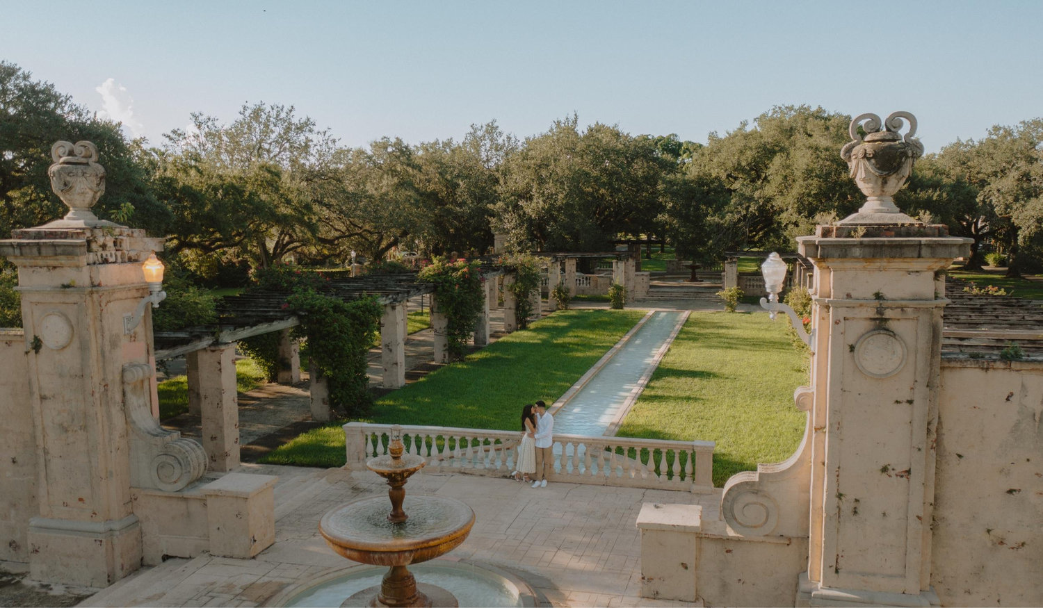The Wedding Website of Daniela Padilla Vera and George Lubian