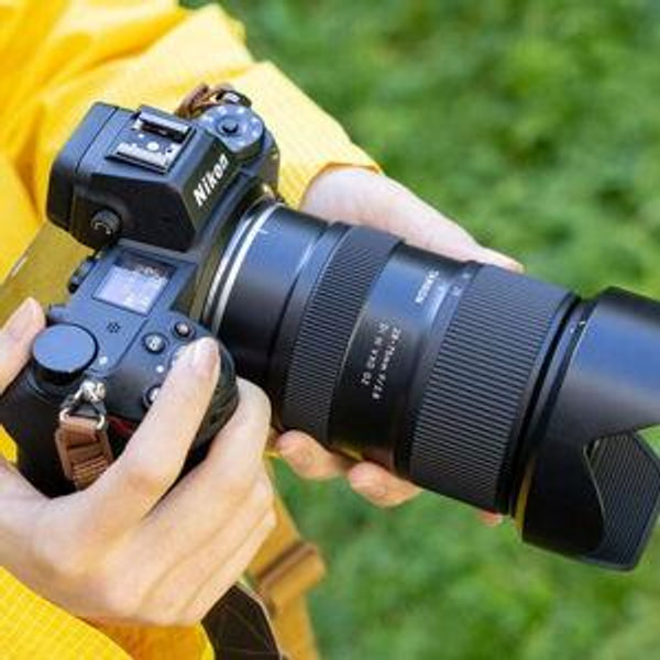 Honeymoon Fund: Camera Lens Rental