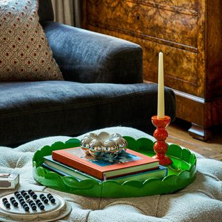 Scalloped Large Round Lacquered Tray