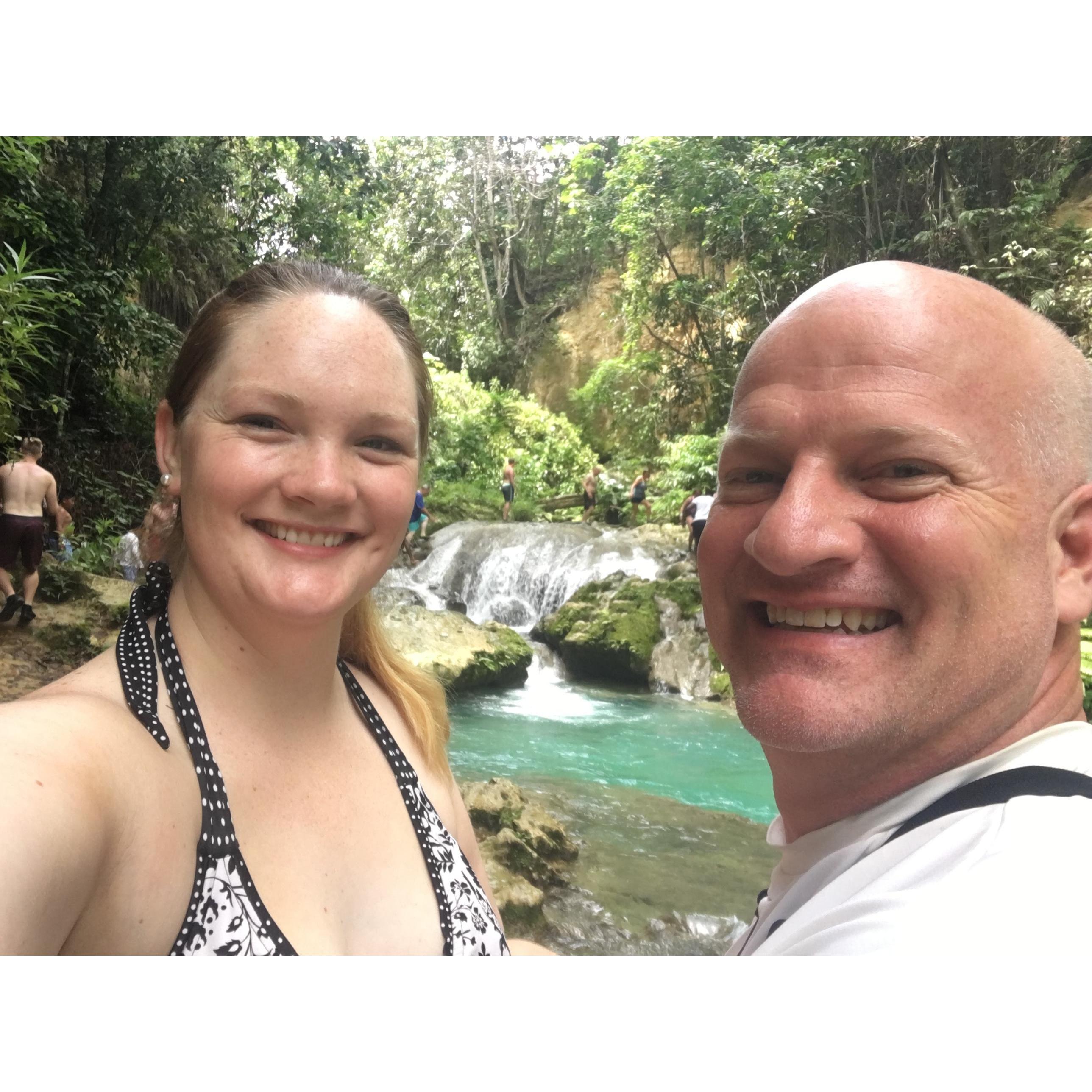 Cliff jumping in Jamaca