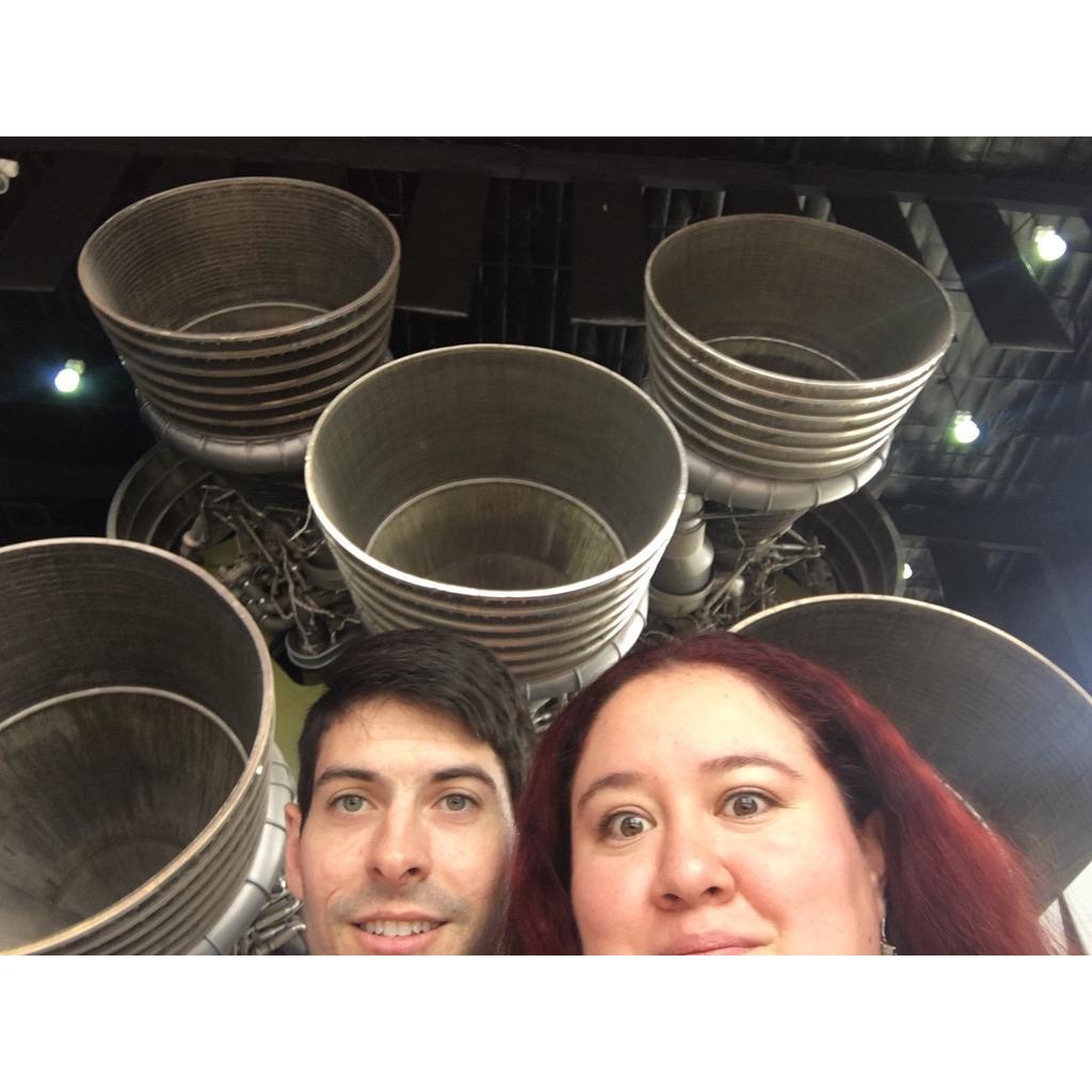 Saturn V rocket engines: Daniel's passion is space - Las turbinas del Saturno V: La pasión de Dani, el espacio