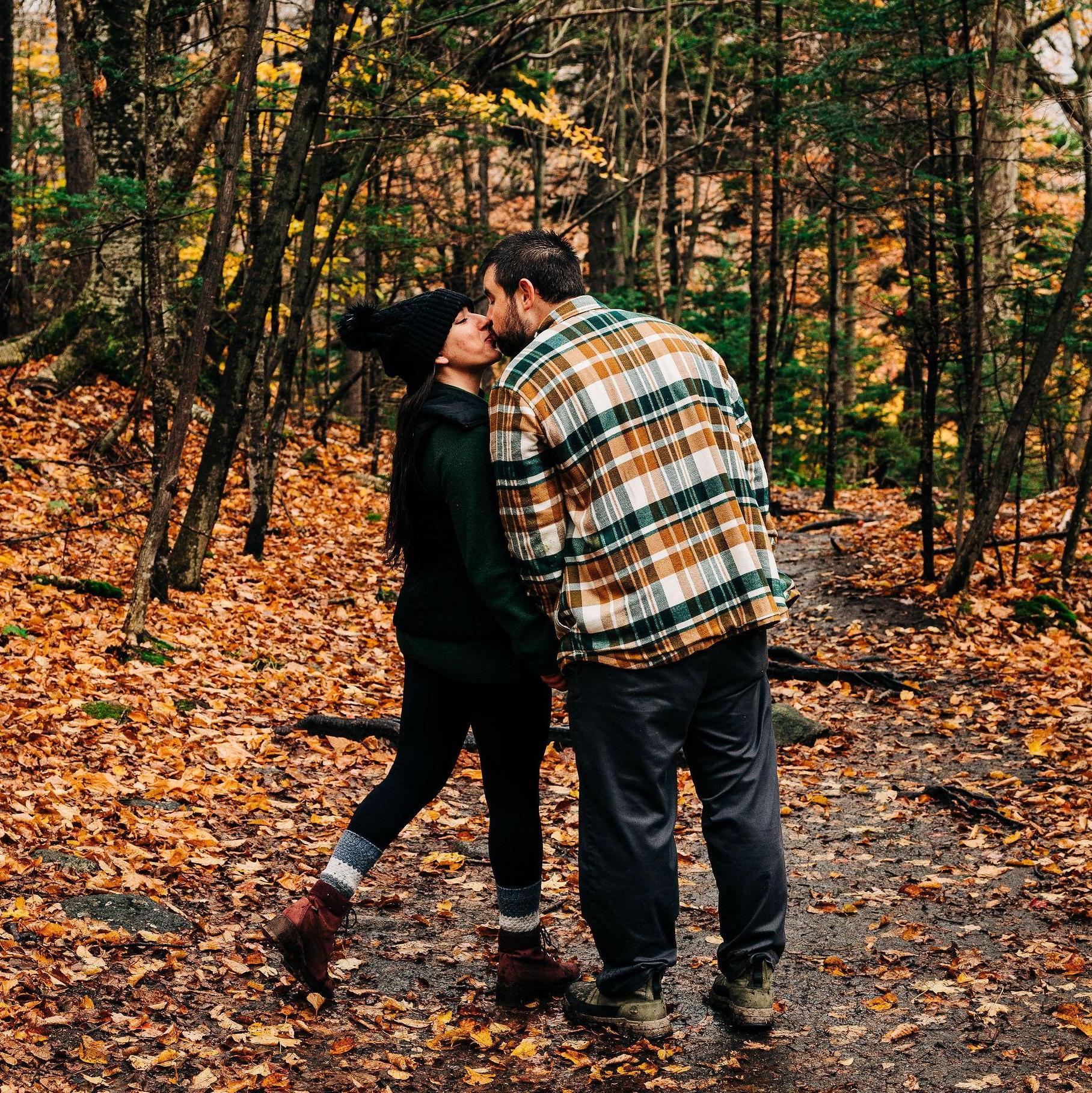 Yes, we dressed to match the foliage on purpose. Artist's Bluff, 10/18/22