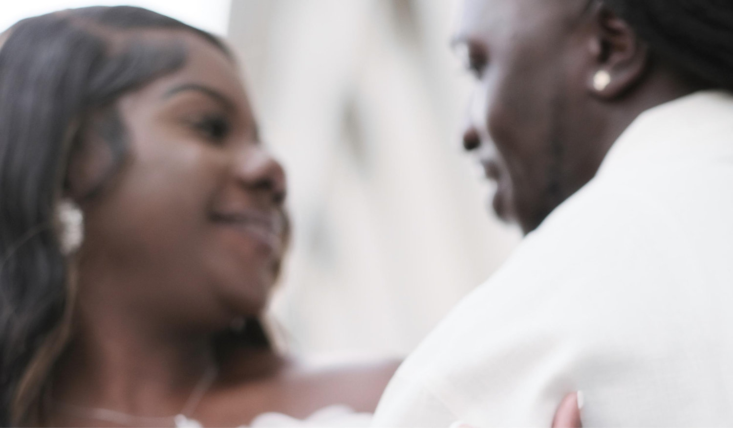 The Wedding Website of Deondra Mitchell and Erskine Hawkins