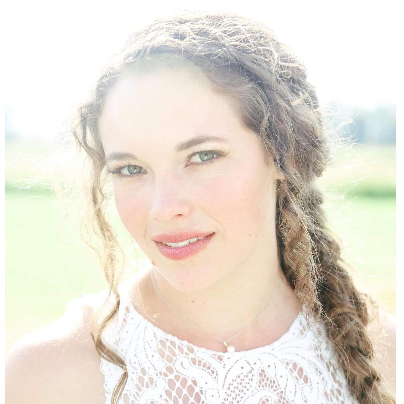 Emily: the baby of the Hardeman family. This beauty just recently got married to an amazing man. She is a big part of our lives, Paxton adores her, and the wedding wouldn’t be the same without her💚