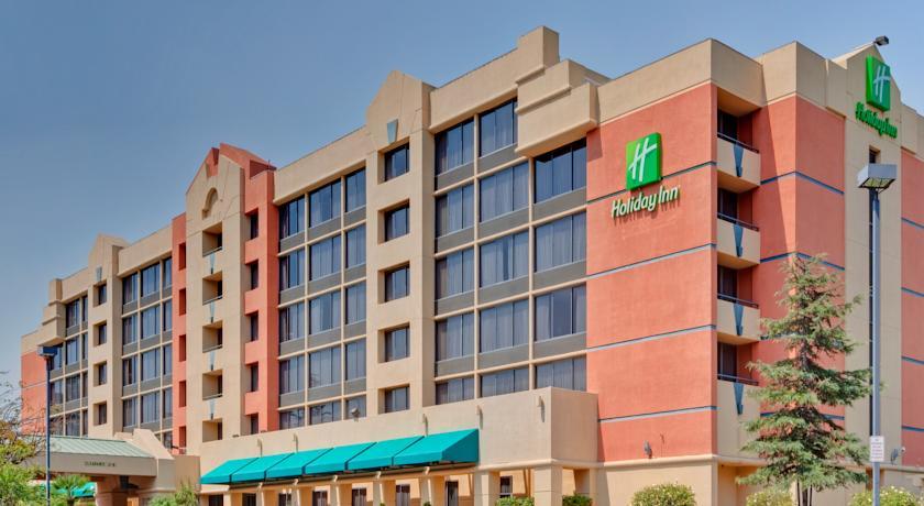 The Wedding Website of Janissa Rodriguez and Diego Martinez