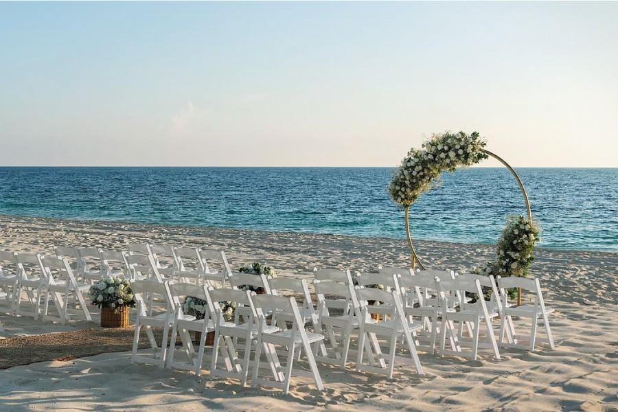 The Wedding Website of Bella Cruz and Yusuf Kamara