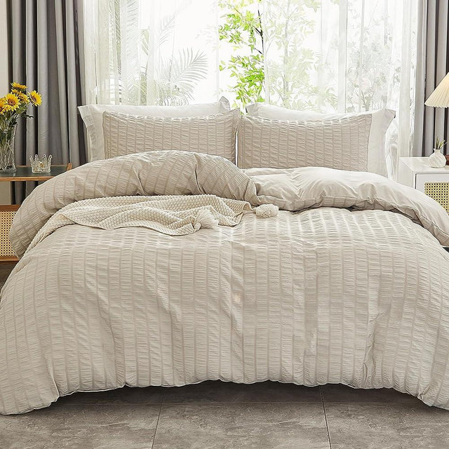 AveLom Beige Seersucker Duvet Cover Set King Size (104 x 90 inches), 3 Pieces (1 Duvet Cover + 2 Pillow Cases), Ultra Soft Washed Microfiber, Textured Duvet Cover with Zipper Closure, Corner Ties