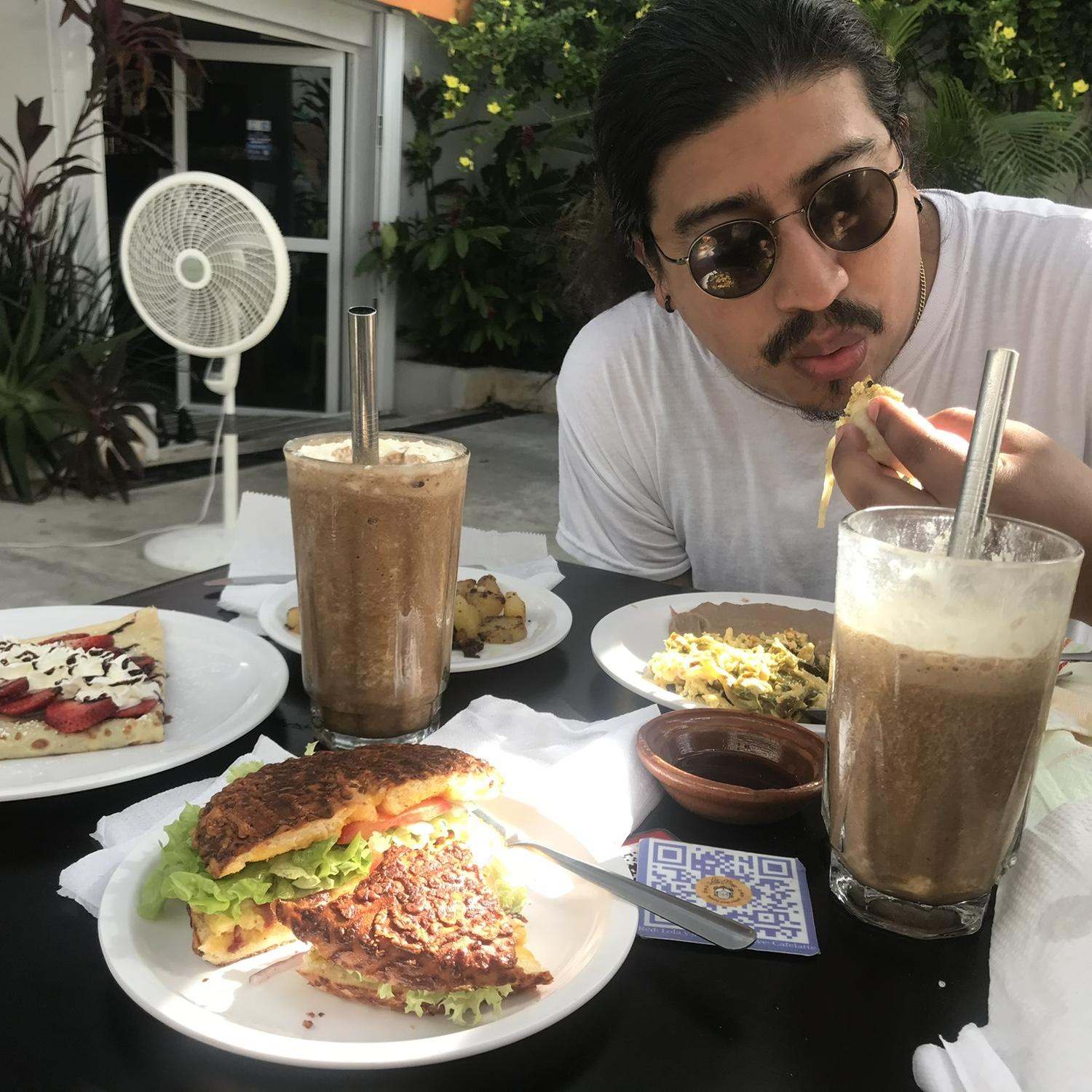 Breakfast in Puerto Morelos!
