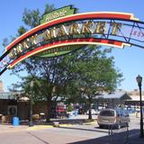 River Market & Farmers Markets