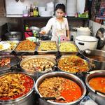 📍 Street Food Hopping!